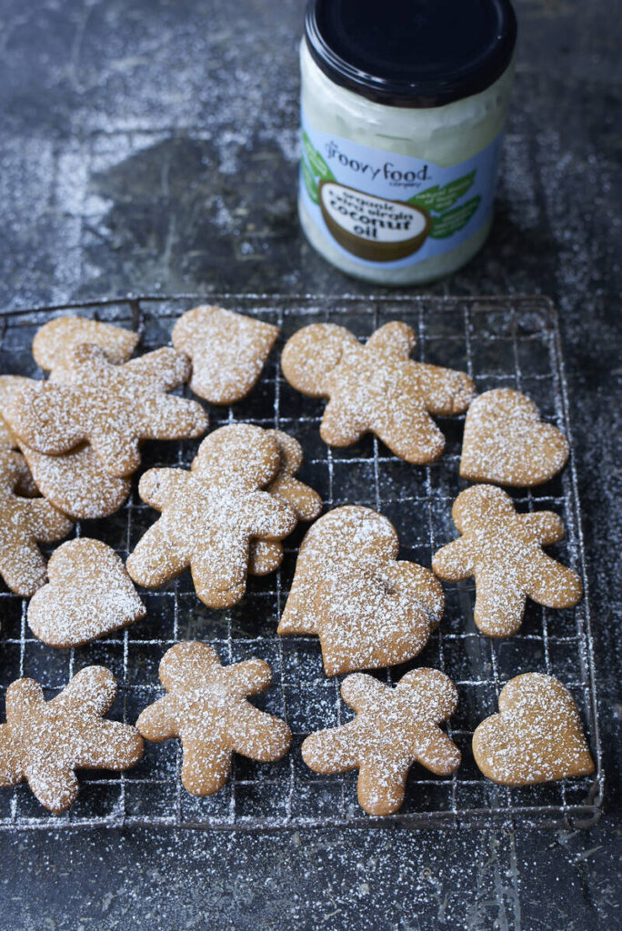 gingerbread snowy biscuits